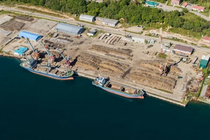Морской пункт пропуска Посьет включен в перечень пунктов пропуска, через которые разрешен вывоз некоторых видов лесоматериалов в государства, совершившие недружественные действия в отношении РФ